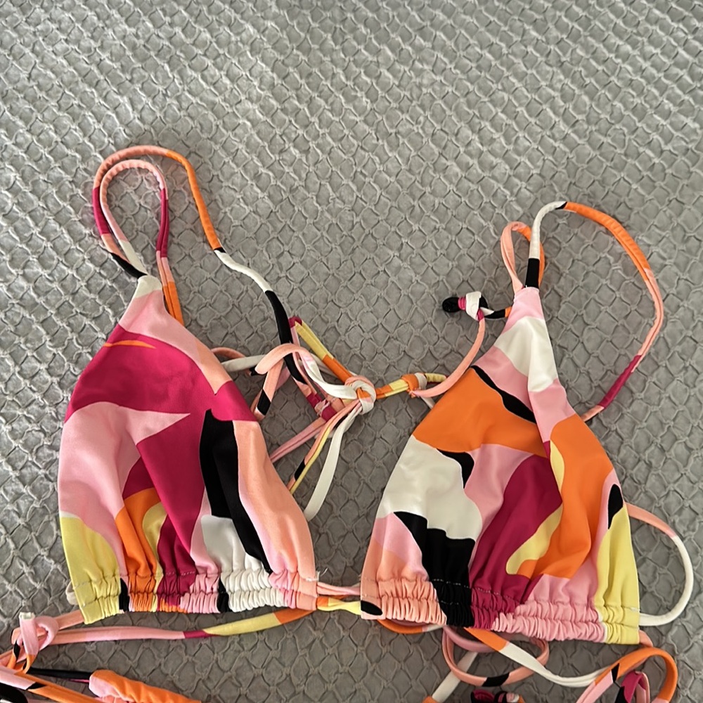 Multicolor Bikini Set - Picture 2 of 6